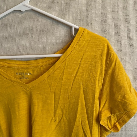 Merona- Tee - mustard color -size L - Picture 2 of 2